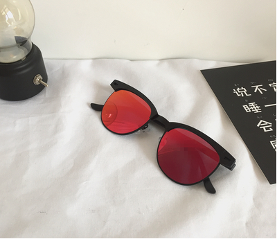 Sonnenbrille Damen Herren Klassisch Sonnenbrillen Platz Trend All Match Schwarz Rot